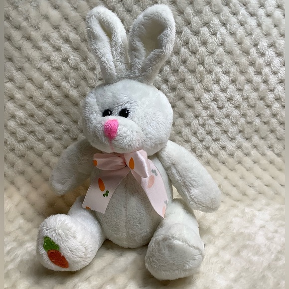 Unbranded White Plush Bunny Rabbit Embroidered Carrot Foot Stuffed Animal Toy - Picture 3 of 12